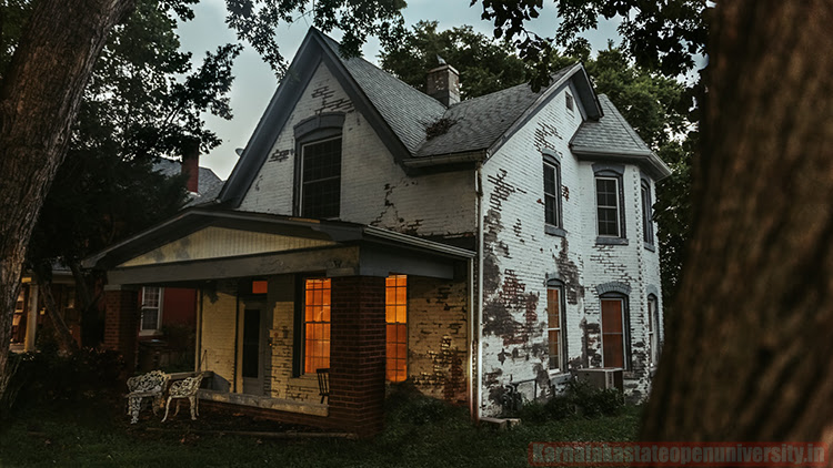 10 Most Haunted Houses In America Guaranteed To Give You The Creeps 