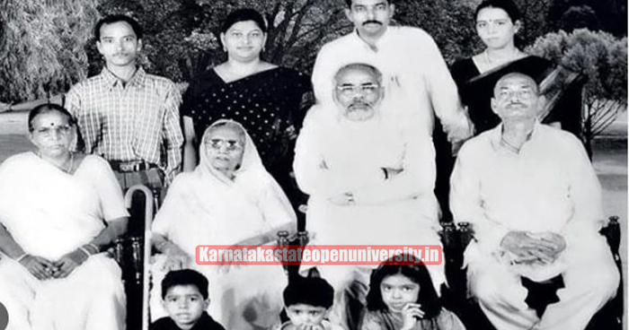 PM Modi Memories with Mother